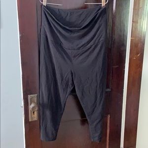 Gap Maternity cropped leggings